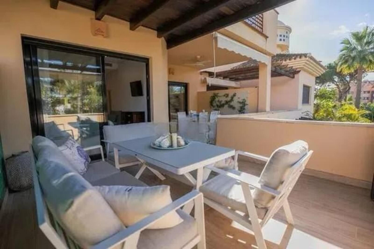 2 bedroom Apartments for sale in Marbella – R5295934