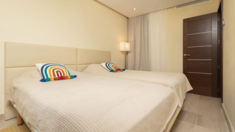 Apartamentos de 3 dormitorios en venta en Nueva Milla de Oro – R5292010