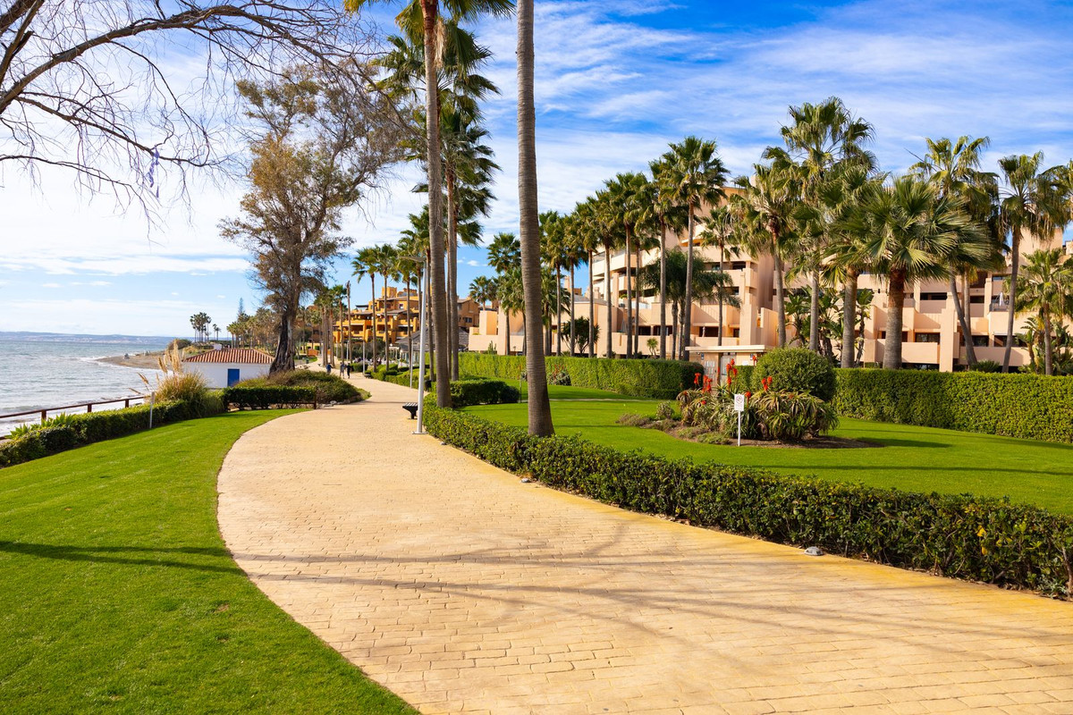 3 bedroom Apartments for sale in Nueva Milla de Oro – R5292010 3 bedroom Apartments for sale in Nueva Milla de Oro – R5292010