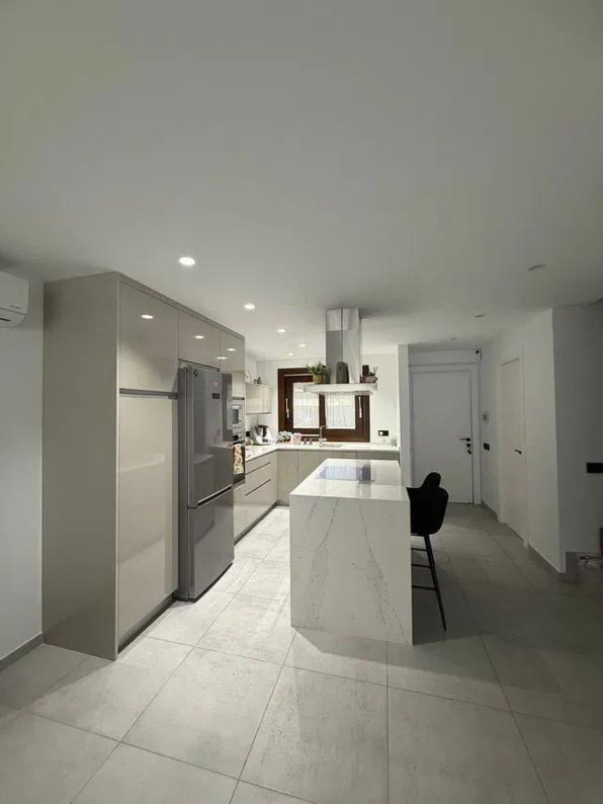 4 bedroom Townhouses for sale in Marbella – R5306326