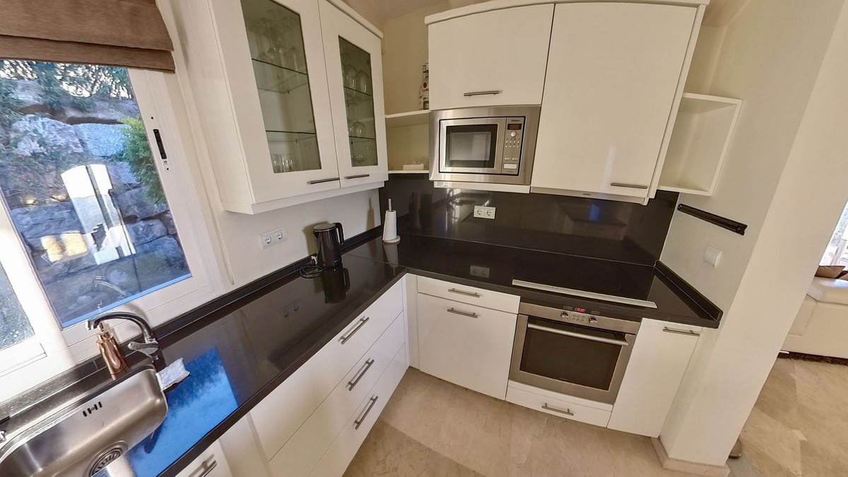 4 bedroom Villas for sale in Sierra Blanca – R5300461 4 bedroom Villas for sale in Sierra Blanca – R5300461