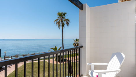 Adosados de 2 dormitorios en venta en Calahonda – R5080009