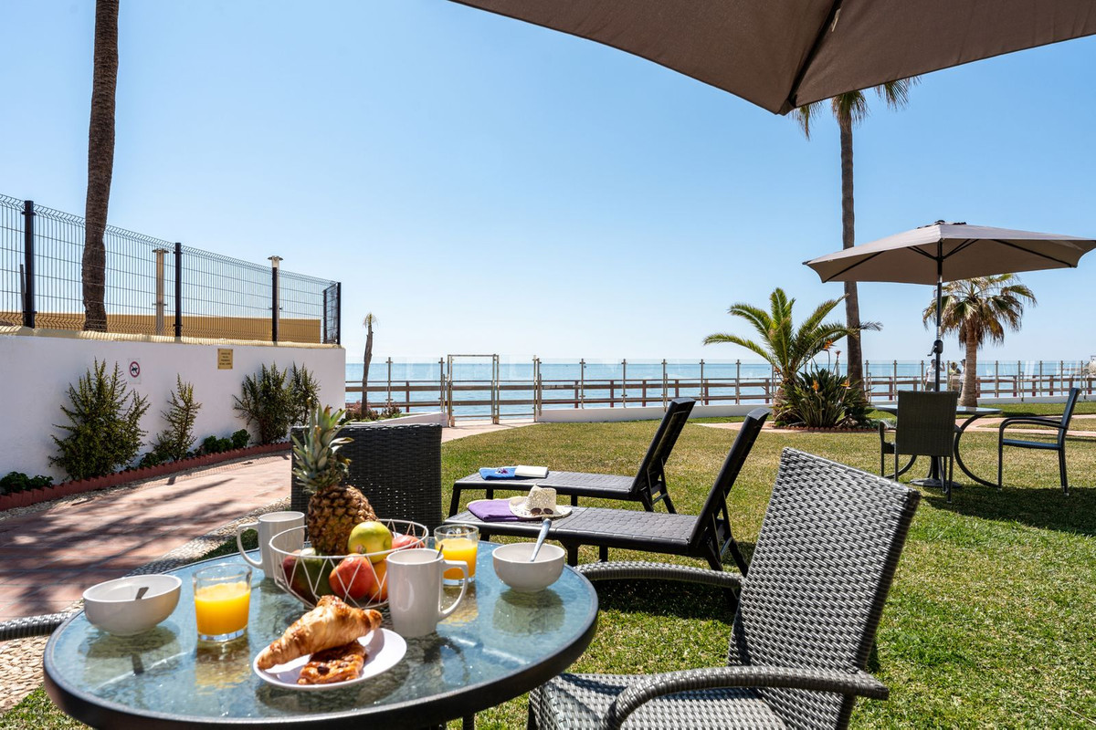 2 bedroom Townhouses for sale in Calahonda – R5080009