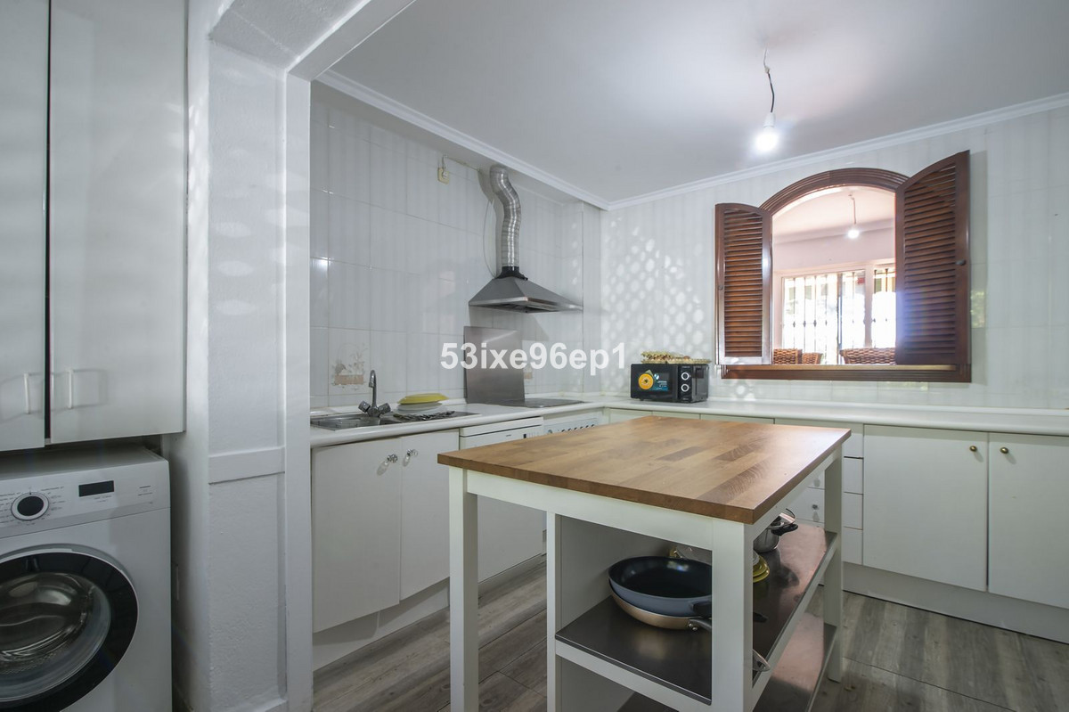 5 bedroom Semi-detached for sale in Nueva Milla de Oro – R5271403