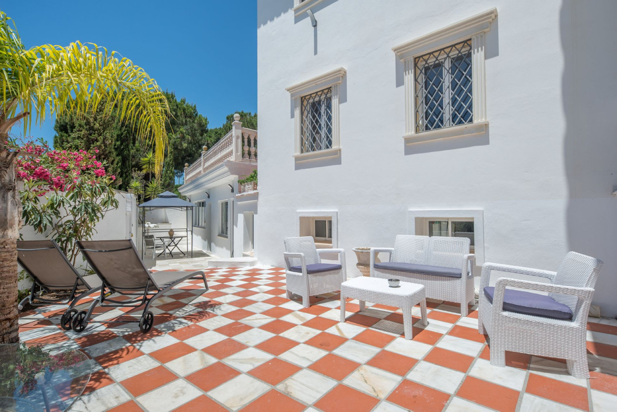 10 bedroom Villas for sale in Marbella – R5298256 10 bedroom Villas for sale in Marbella – R5298256