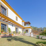 4 bedroom Villas for sale in Elviria – R2223614