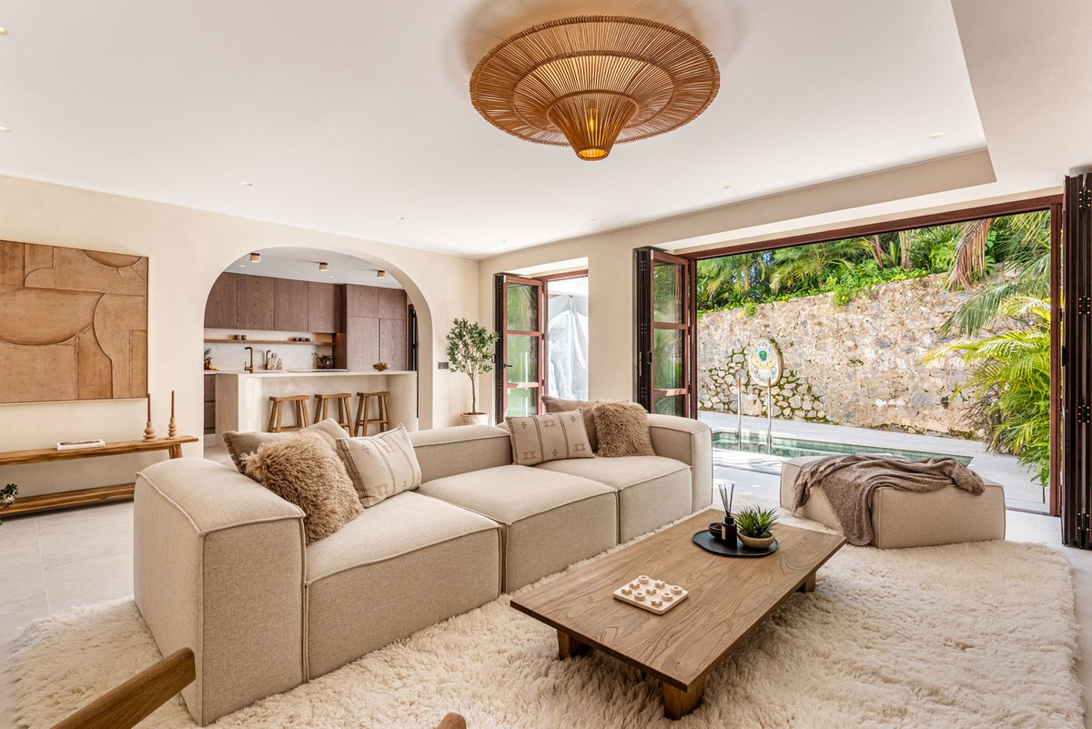 4 bedroom Townhouses for sale in Milla de Oro – R5342374