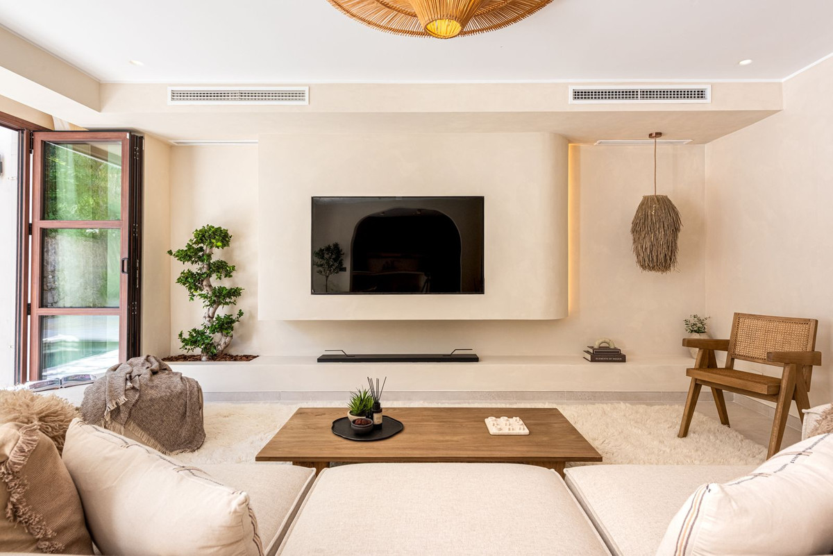 4 bedroom Townhouses for sale in Milla de Oro – R5342374