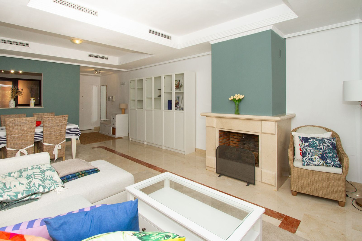 2 bedroom Penthouses for sale in La Mairena – R5272270