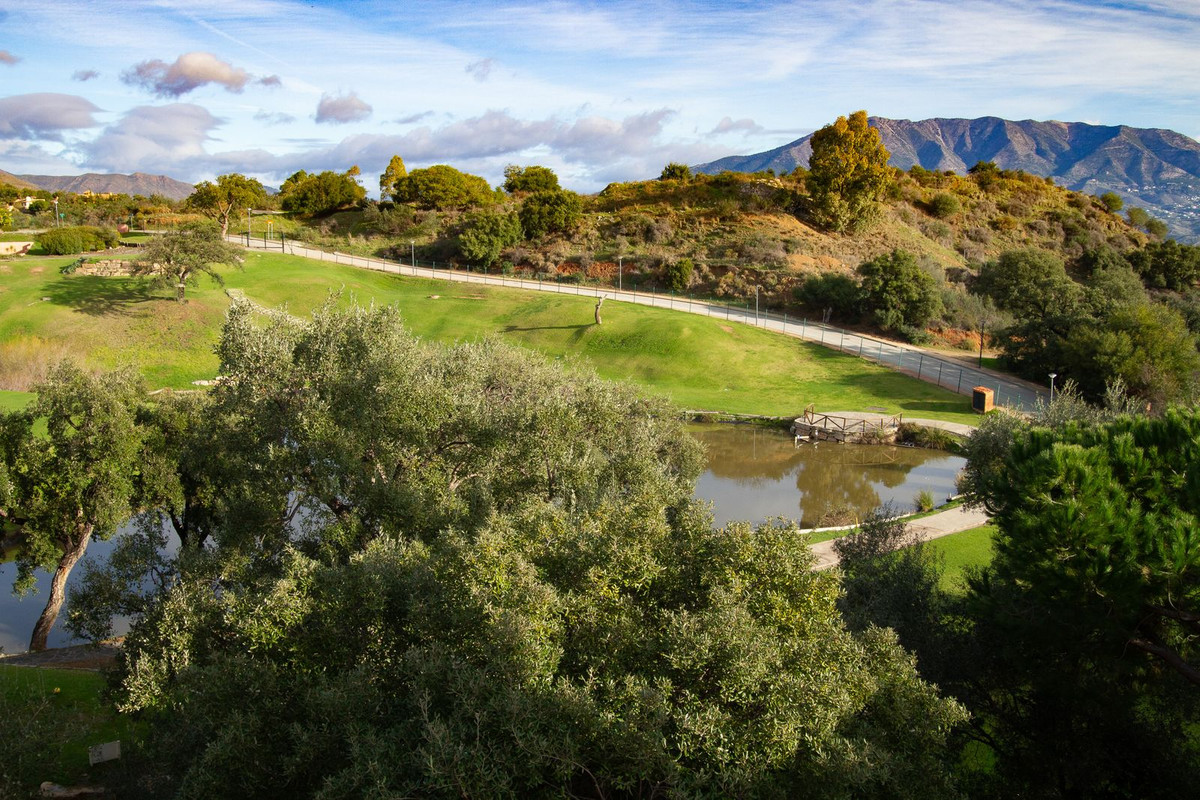 2 bedroom Penthouses for sale in La Mairena – R5272270