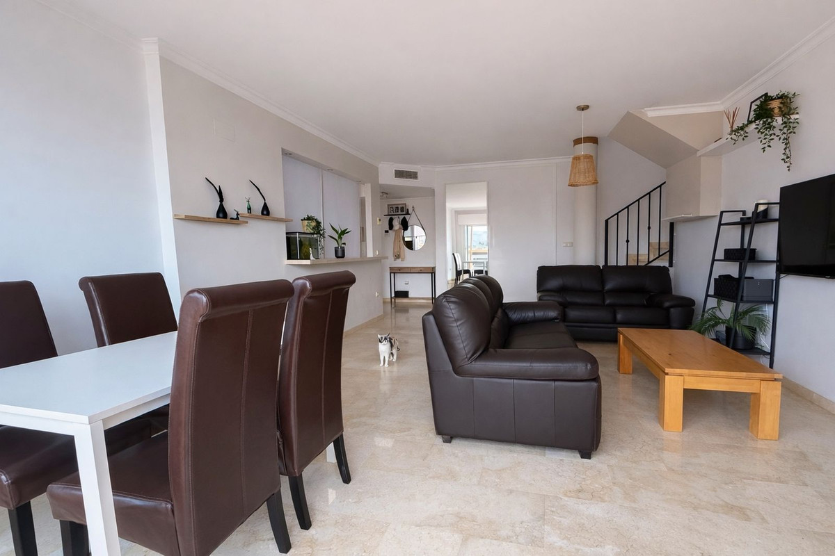 2 bedroom Apartments for sale in Elviria – R5325130