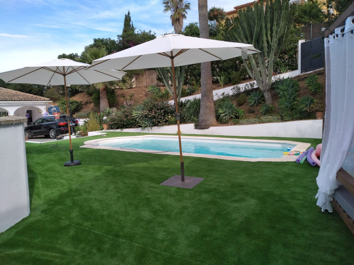 3 bedroom Villas for sale in La Cala de Mijas – R5308648