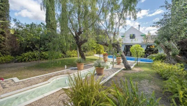 Villas de 5 dormitorios en venta en Marbella – R5081461 en 