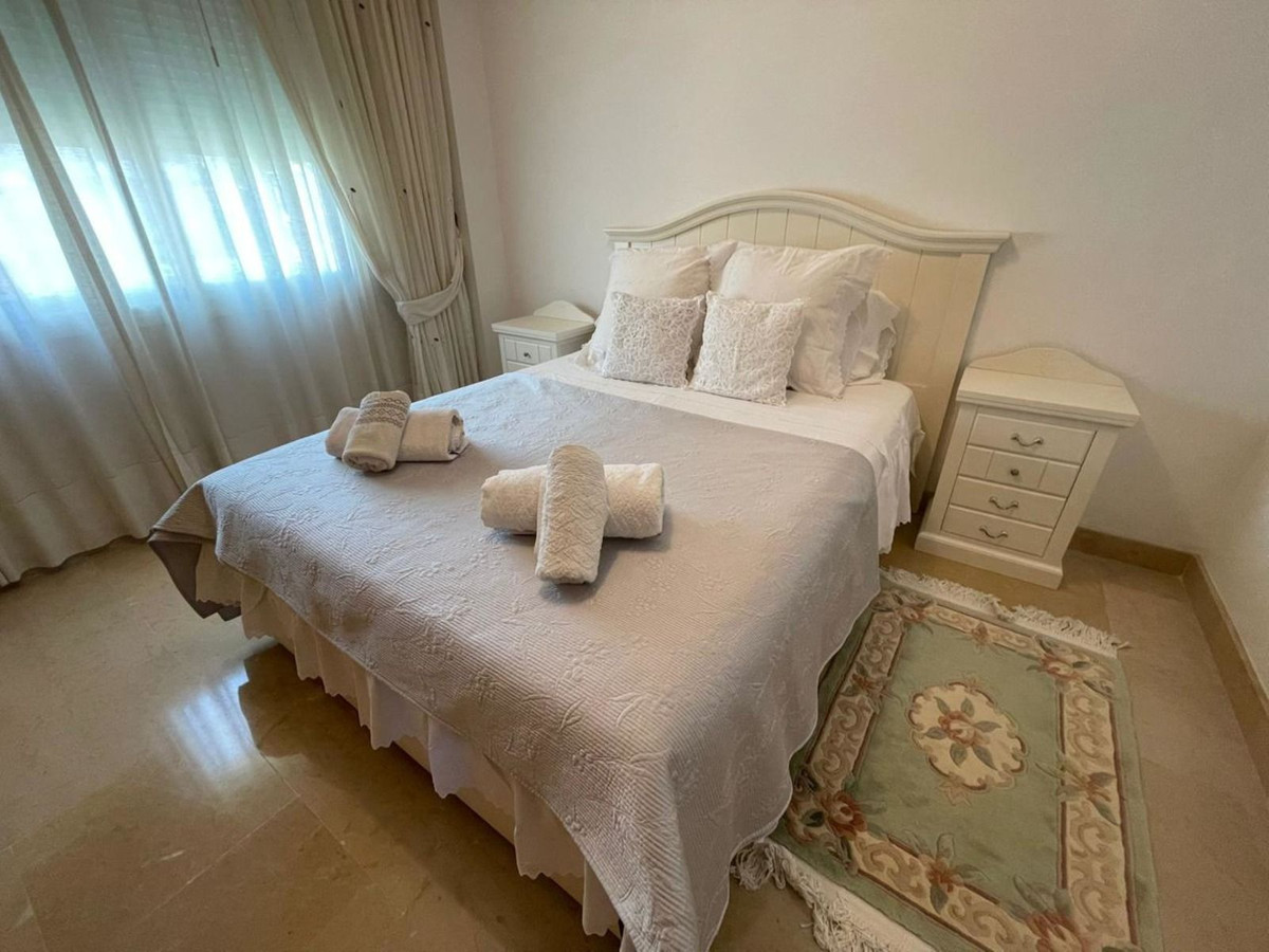 Apartamentos de 3 dormitorios en venta en Marbella – R5317978