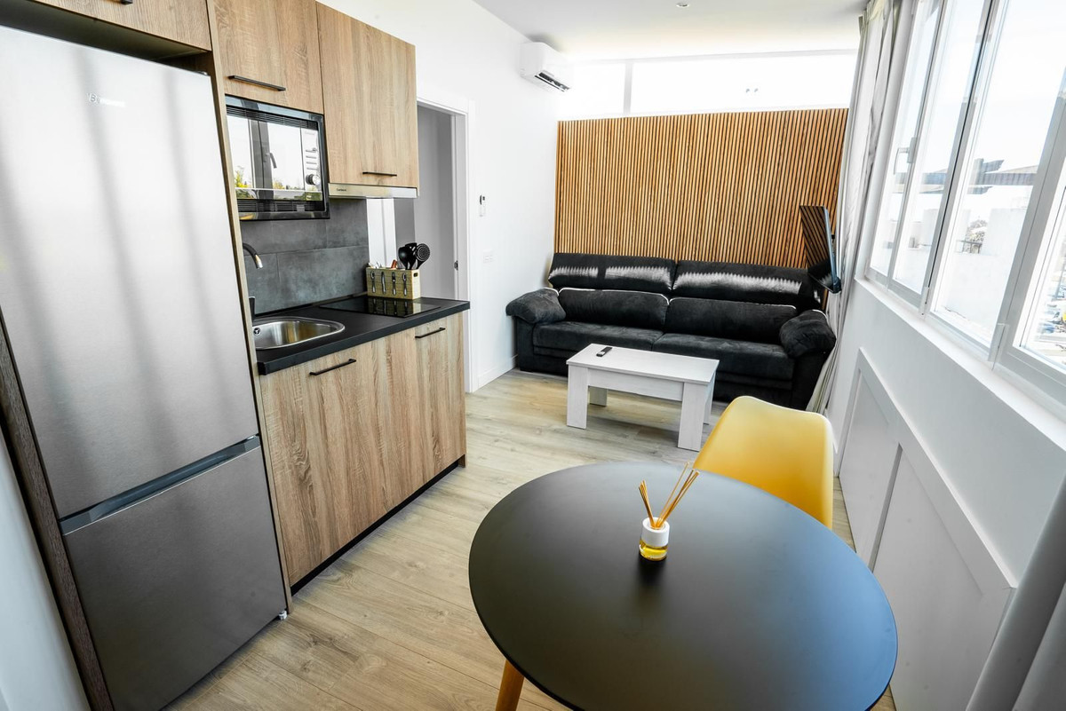 Aticos de 7 dormitorios en venta en Marbella – R4893559