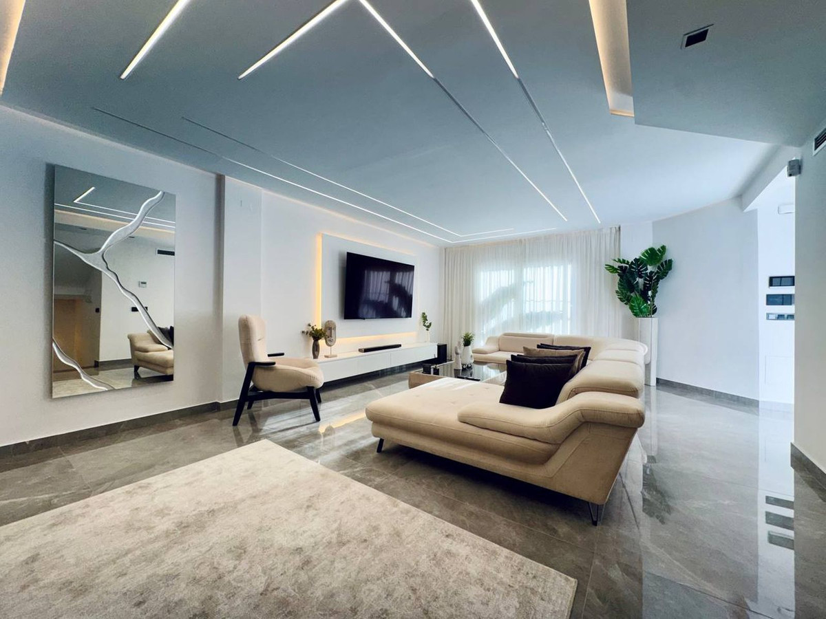 3 bedroom Townhouses for sale in Marbella – R5307874