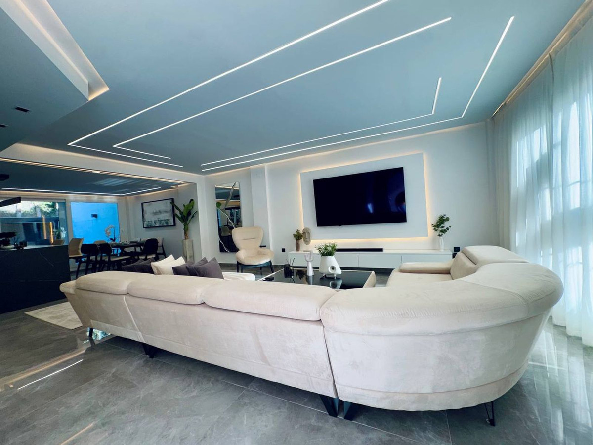 3 bedroom Townhouses for sale in Marbella – R5307874