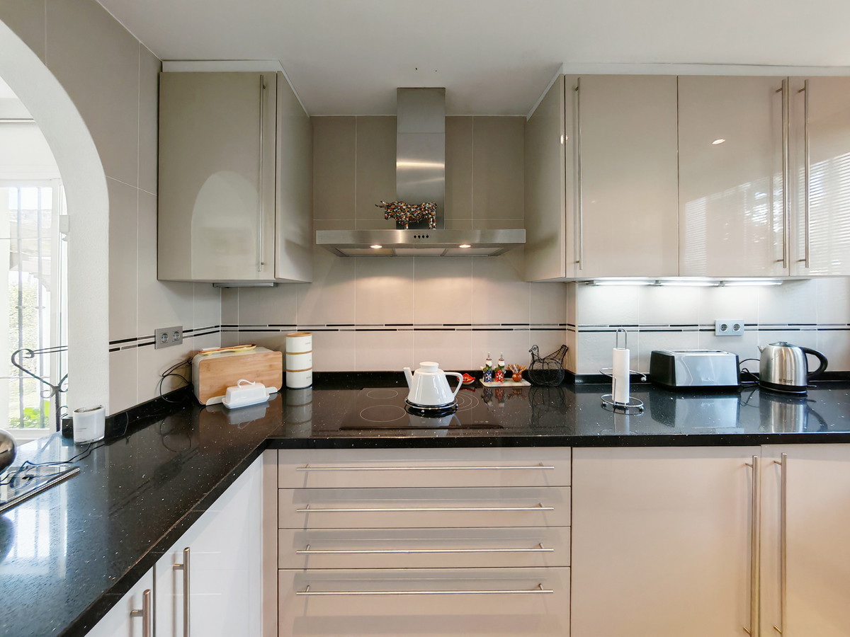 2 bedroom Apartments for sale in Riviera del Sol – R5333461