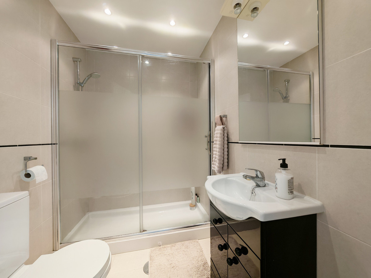 2 bedroom Apartments for sale in Riviera del Sol – R5333461