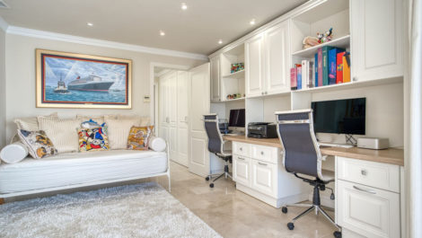 4 bedroom Townhouses for sale in Marbella – R4981357