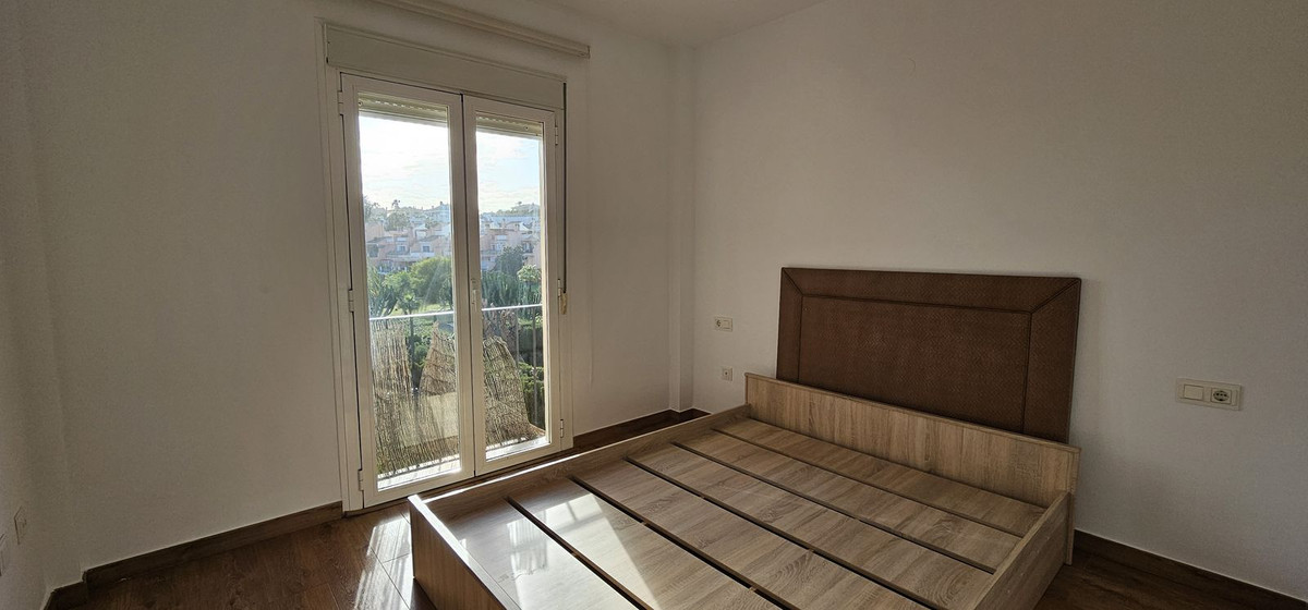 3 bedroom Apartments for sale in Riviera del Sol – R5298928