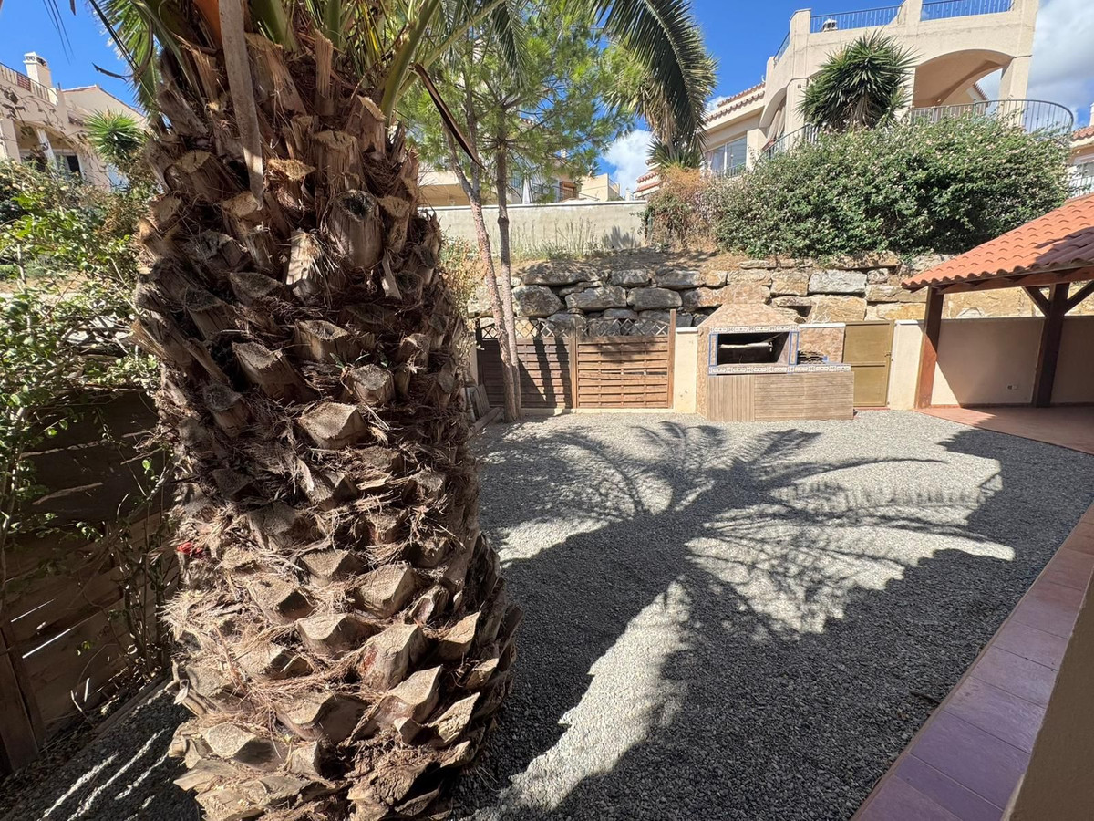 4 bedroom Semi-detached for sale in Riviera del Sol – R5317006