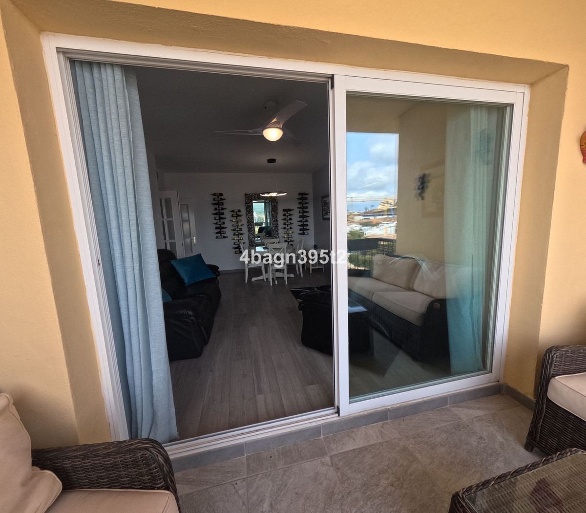 2 bedroom Apartments for sale in La Cala de Mijas – R5318368