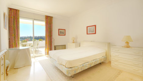 Apartamentos de 2 dormitorios en venta en Guadalmina Alta – R5308027