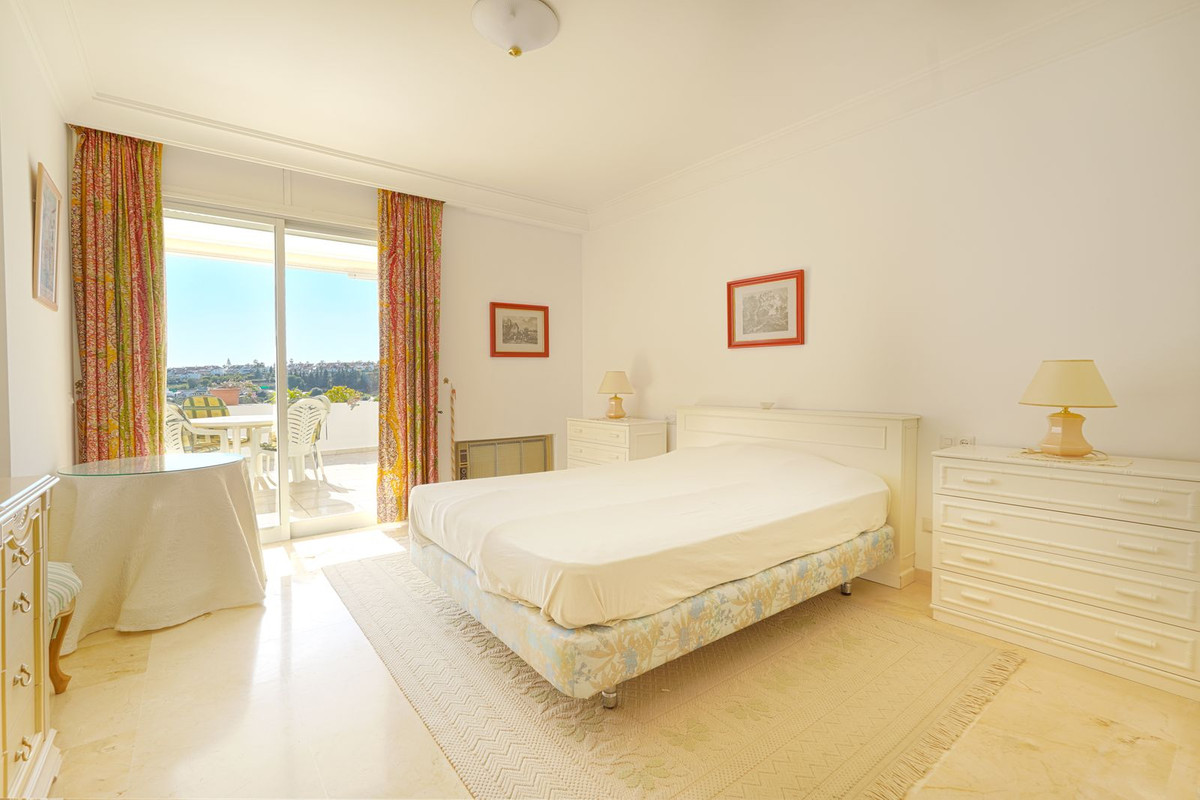 2 bedroom Apartments for sale in Guadalmina Alta – R5308027