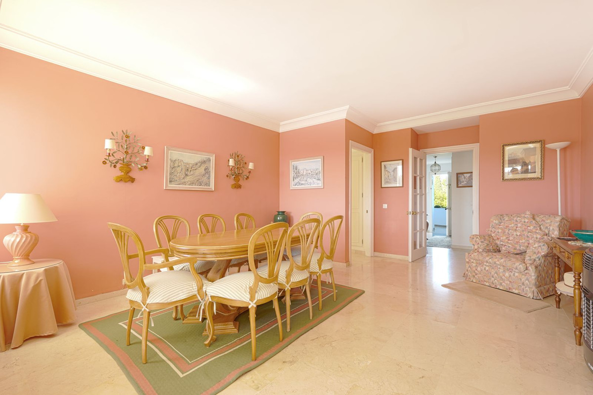 2 bedroom Apartments for sale in Guadalmina Alta – R5308027