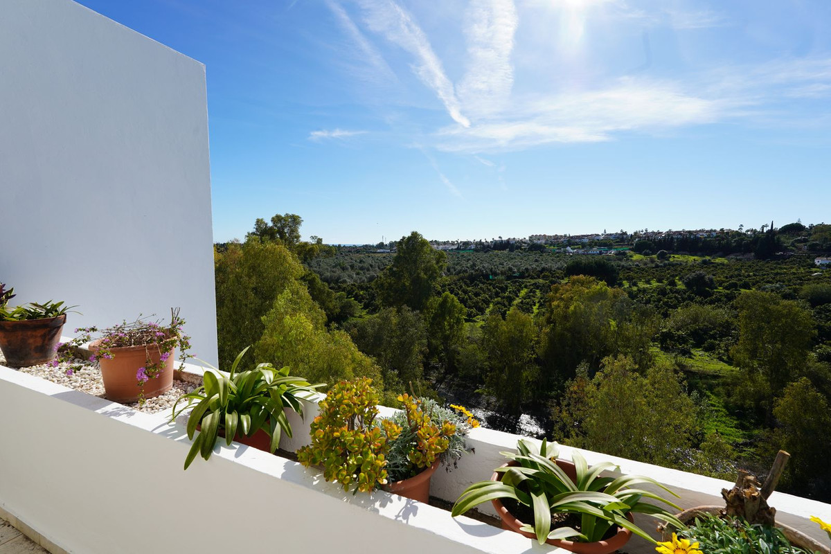 2 bedroom Apartments for sale in Guadalmina Alta – R5308027