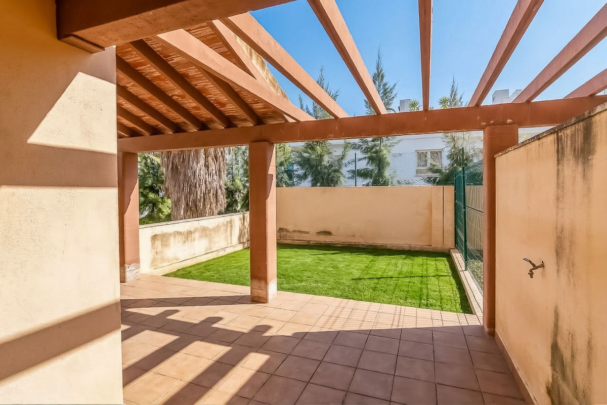 4 bedroom Townhouses for sale in Calahonda – R5333194