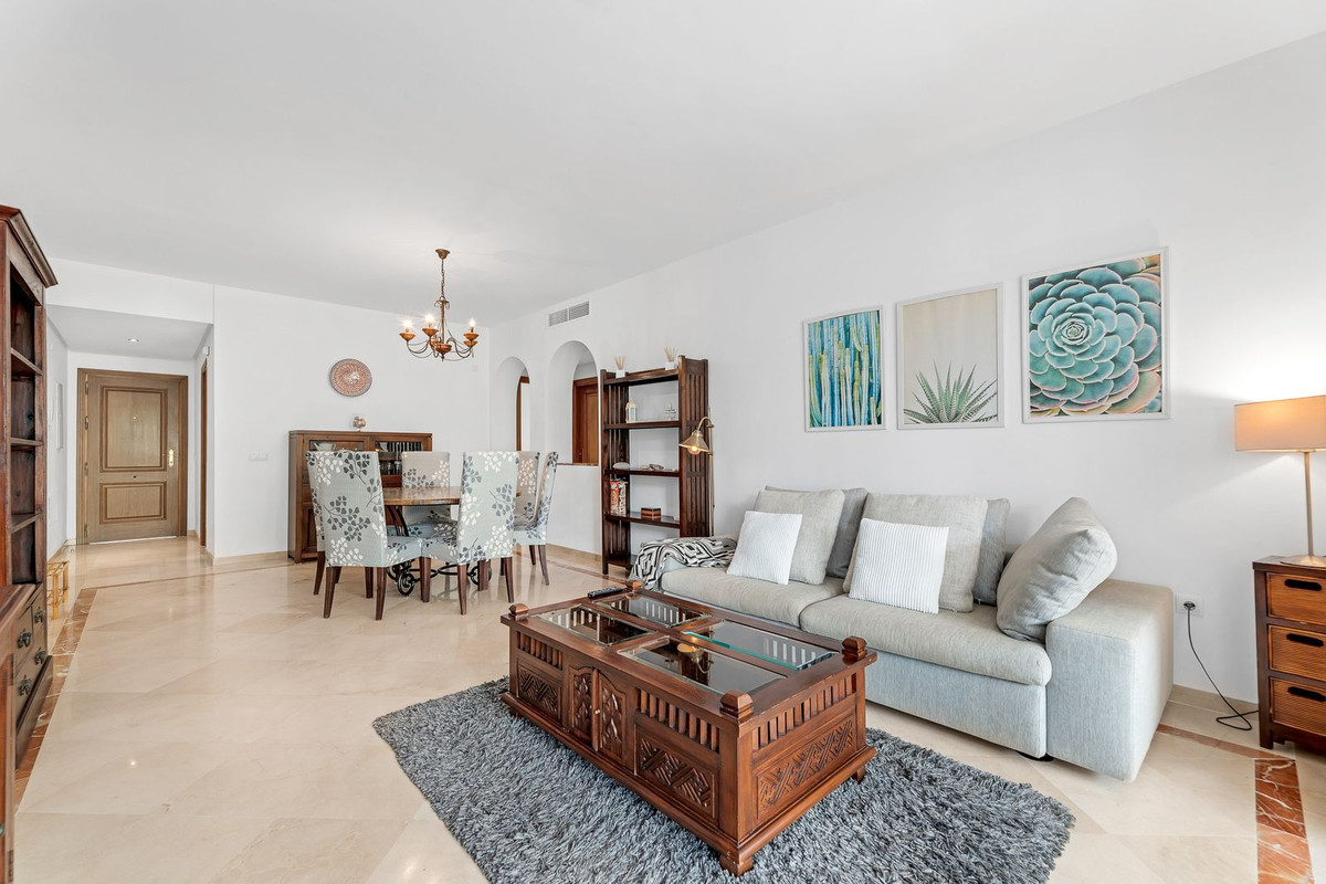 2 bedroom Apartments for sale in Atalaya – R5330311