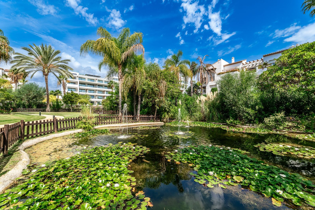 2 bedroom Apartments for sale in Atalaya – R5330311