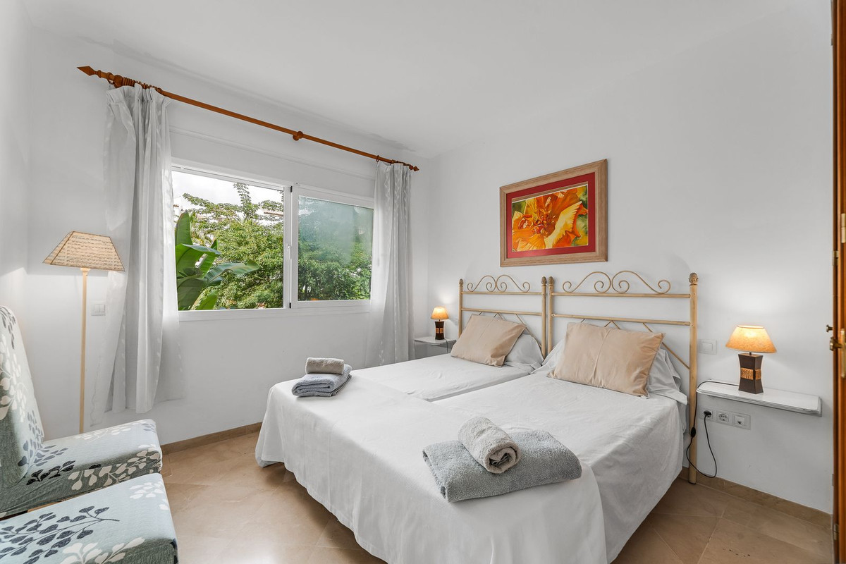 2 bedroom Apartments for sale in Atalaya – R5330311