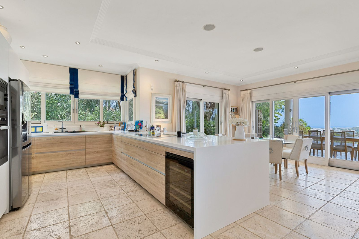 Villas de 5 dormitorios en venta en La Quinta – R5316010