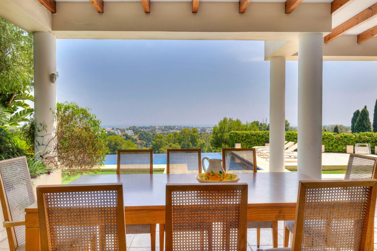 Villas de 5 dormitorios en venta en La Quinta – R5316010