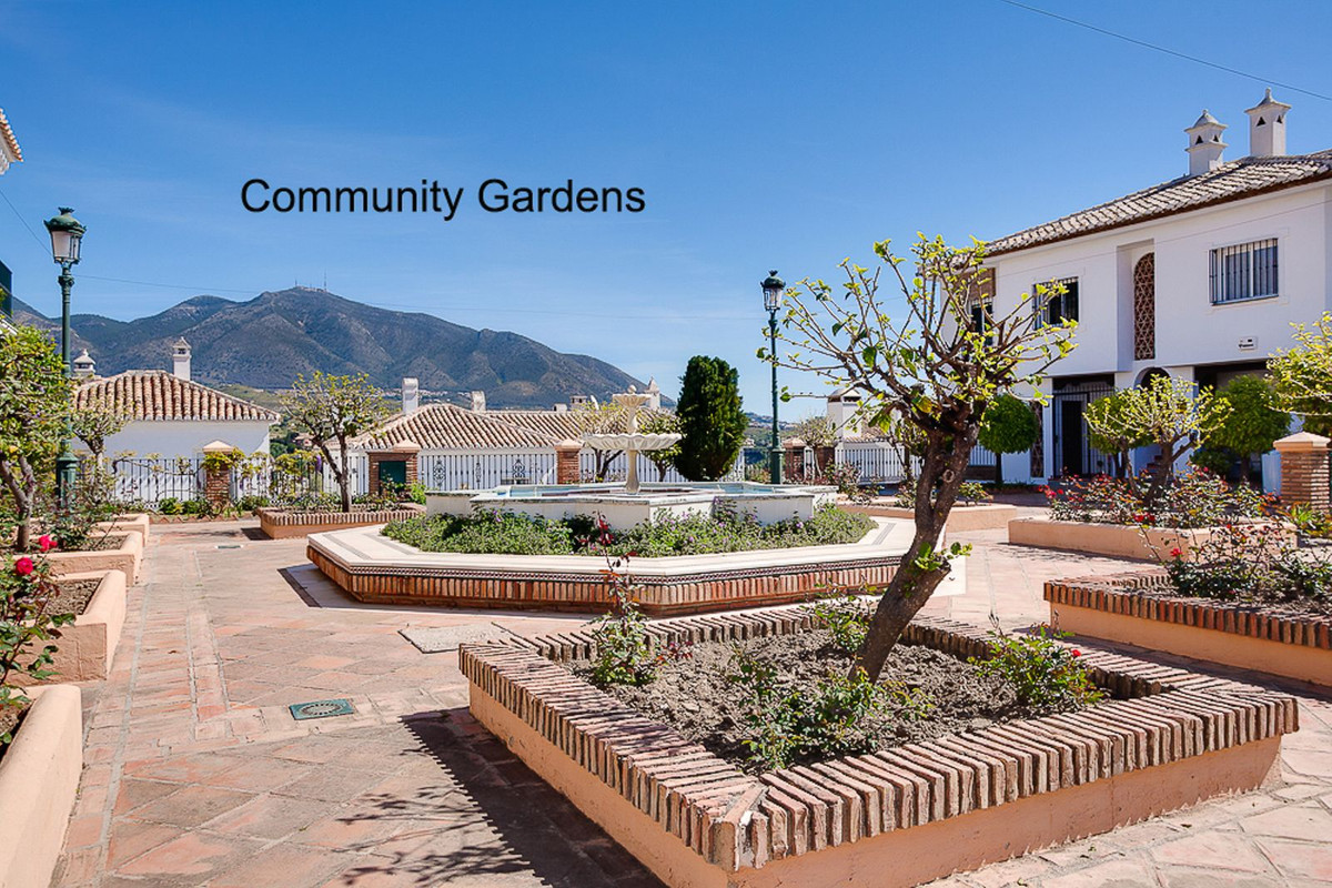 3 bedroom Townhouses for sale in Mijas – R5332876