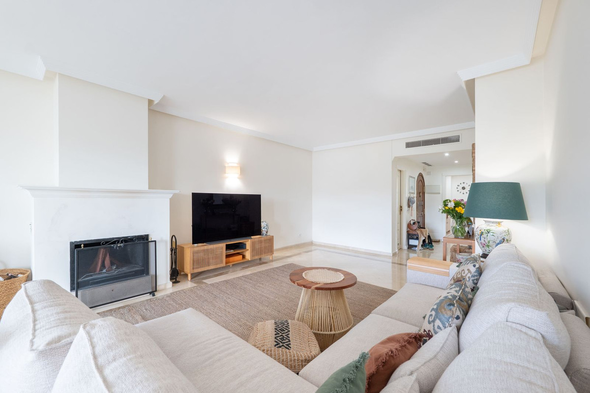 2 bedroom Apartments for sale in Los Monteros – R5327572 2 bedroom Apartments for sale in Los Monteros – R5327572