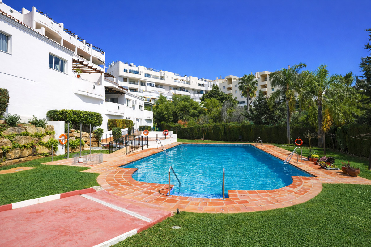 2 bedroom Apartments for sale in Mijas – R5325514