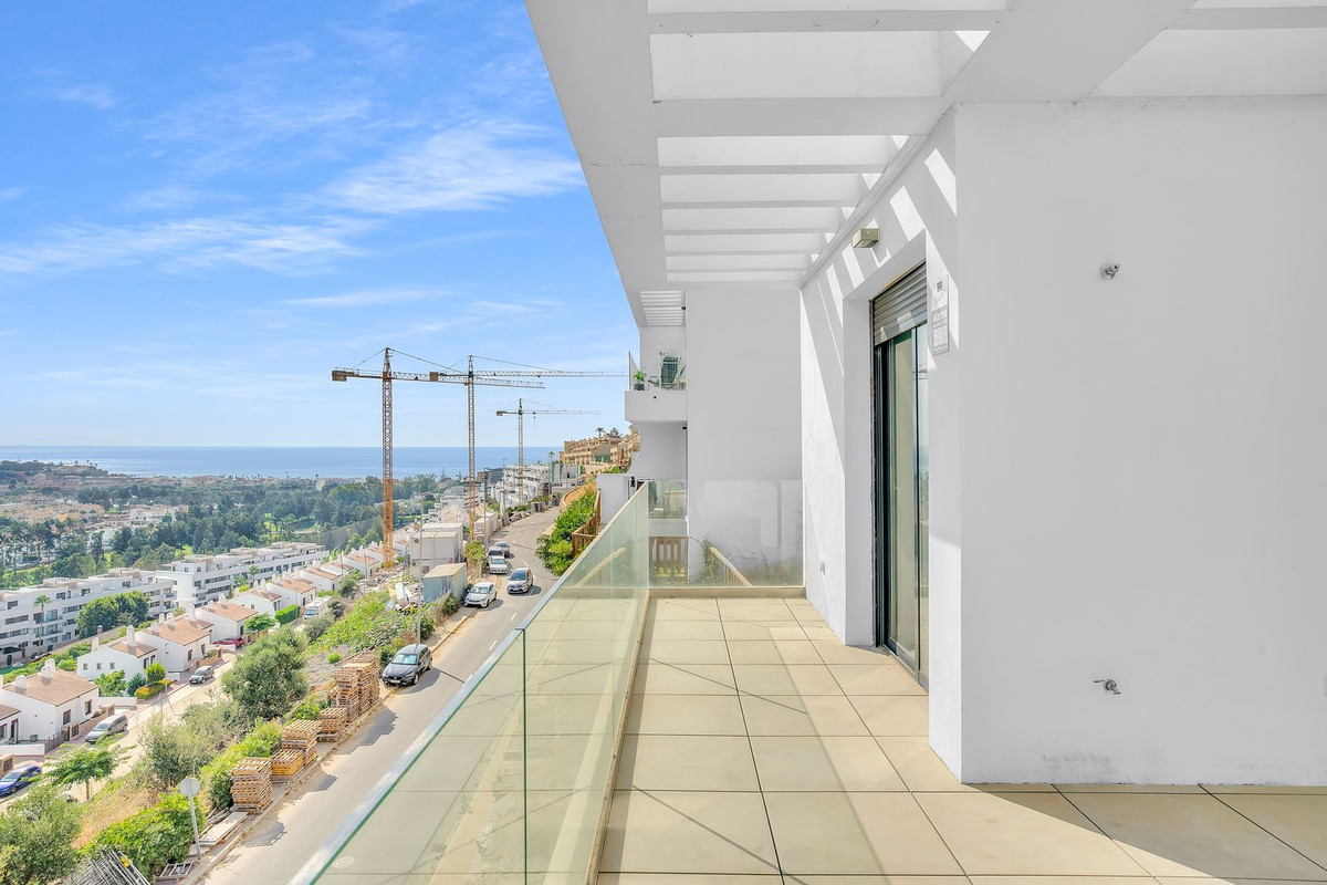 Apartamentos de 3 dormitorios en venta en La Cala de Mijas – R5135818