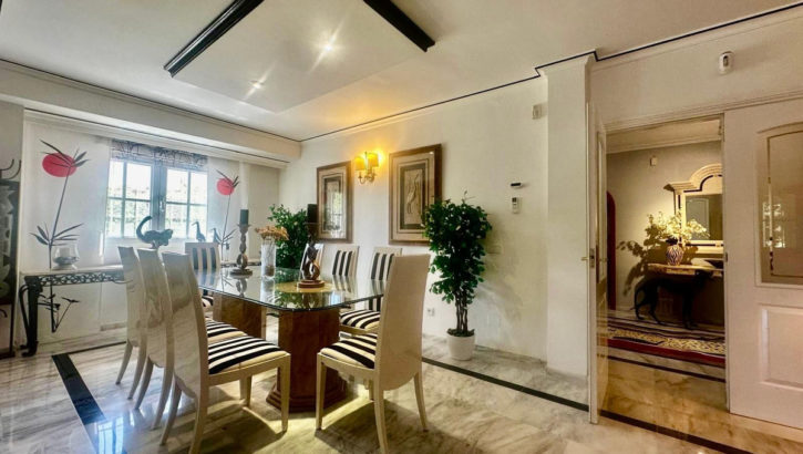 5 bedroom Villas for sale in Calahonda – R5080243 in 