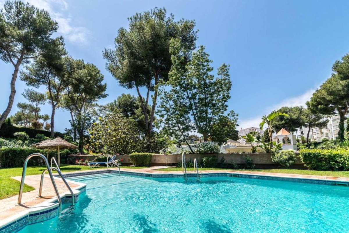 2 bedroom Apartments for sale in Miraflores – R5339011