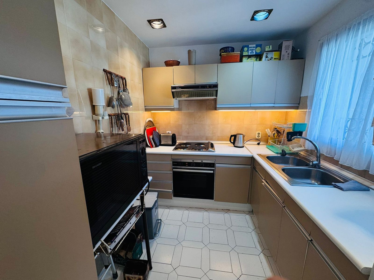 2 bedroom Apartments for sale in Miraflores – R5339011