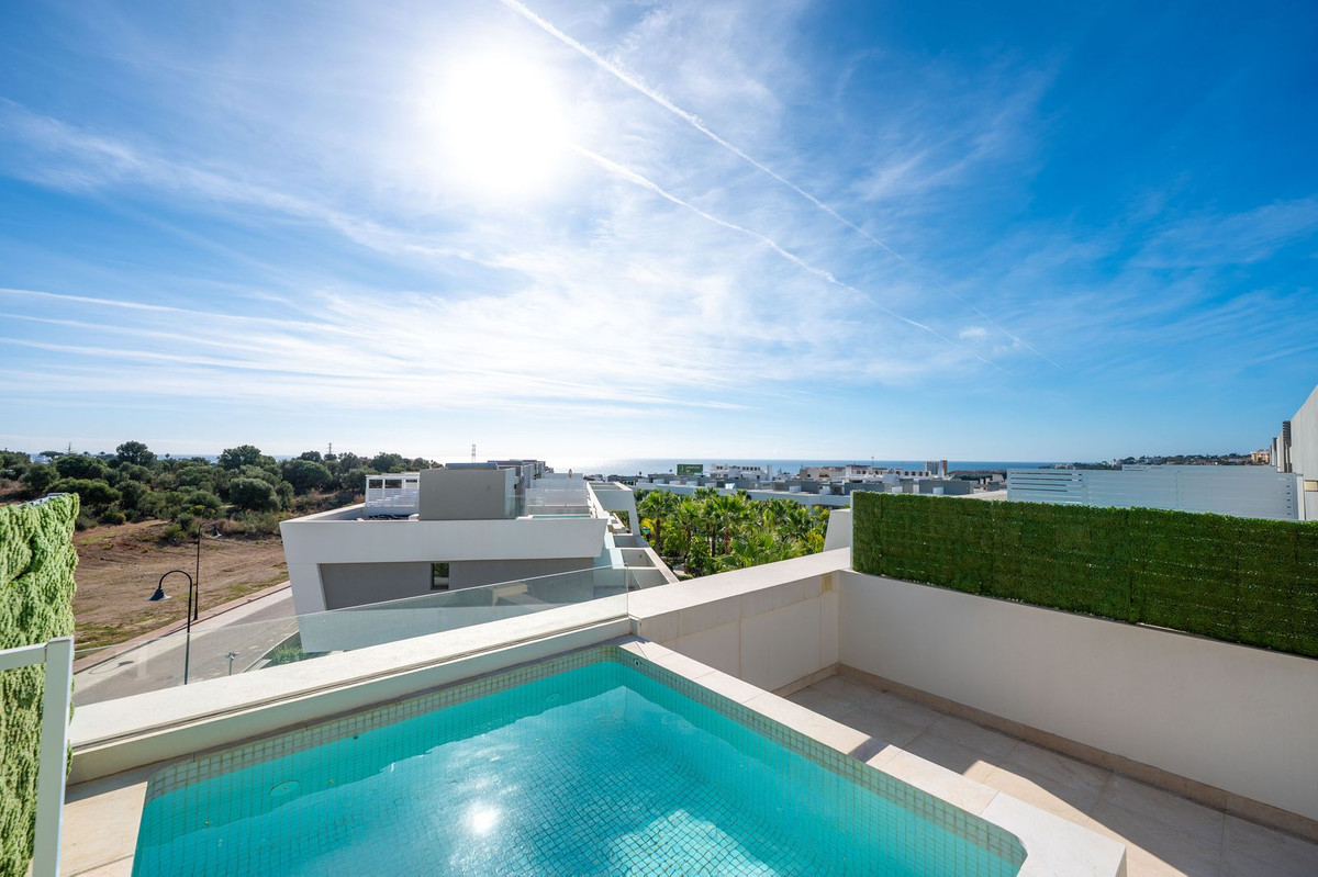 Adosados de 4 dormitorios en venta en La Cala de Mijas – R5226016