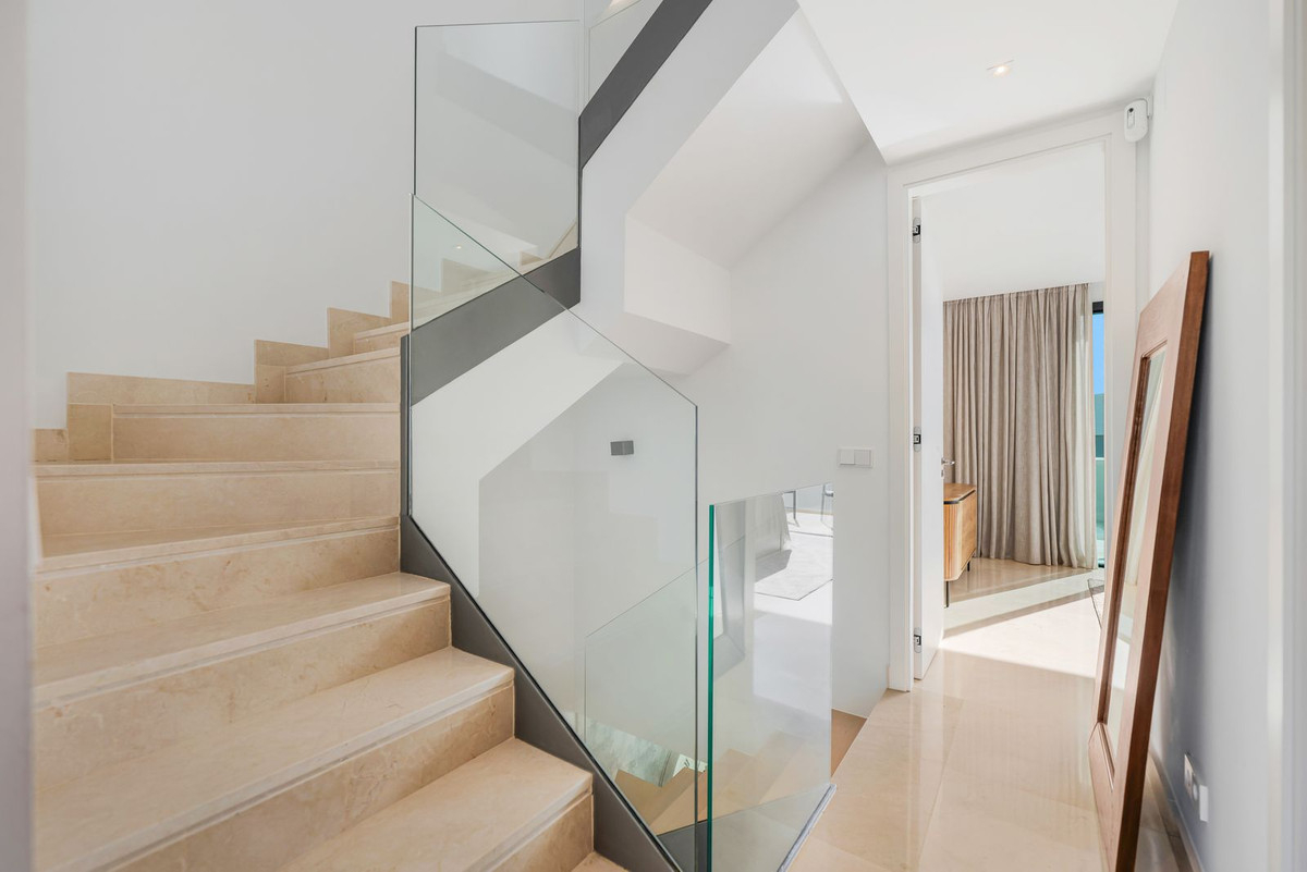 Adosados de 4 dormitorios en venta en La Cala de Mijas – R5226016