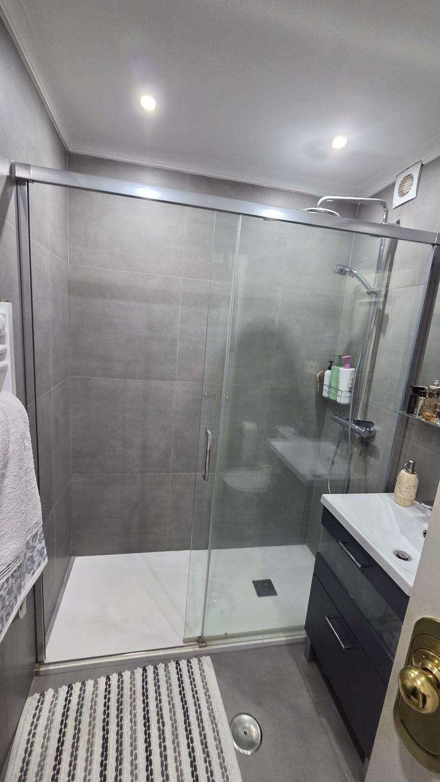 2 bedroom Apartments for sale in Riviera del Sol – R5292889