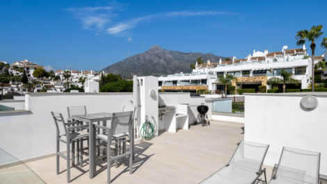 Adosados de 3 dormitorios en venta en Milla de Oro – R5314492