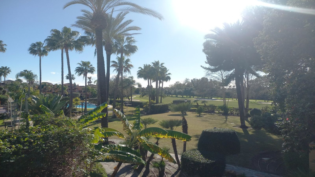 Adosados de 3 dormitorios en venta en Guadalmina Baja – R5289574