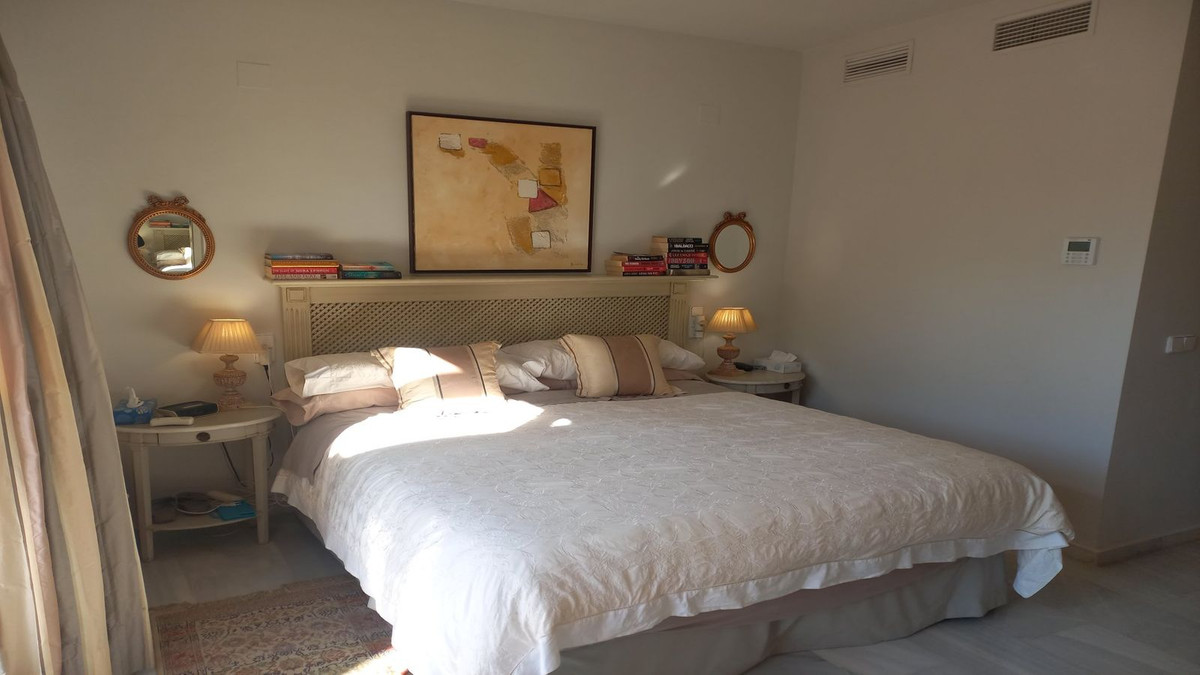 Adosados de 3 dormitorios en venta en Guadalmina Baja – R5289574